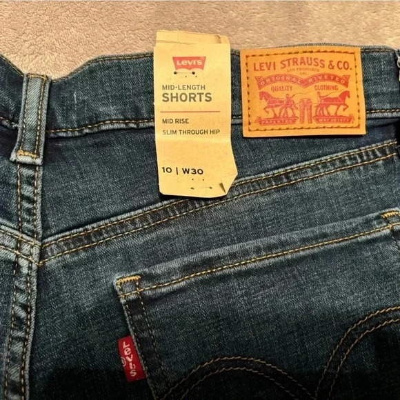 Levi’s shorts size 10 - Picture 6 of 6